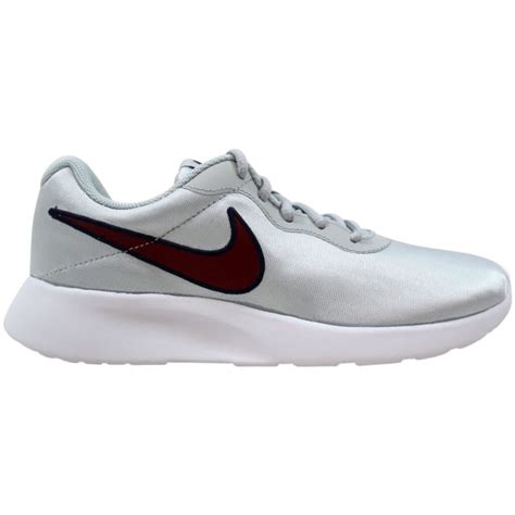 Nike Tanjun SE Womans Sneakers Size 9.5 844908